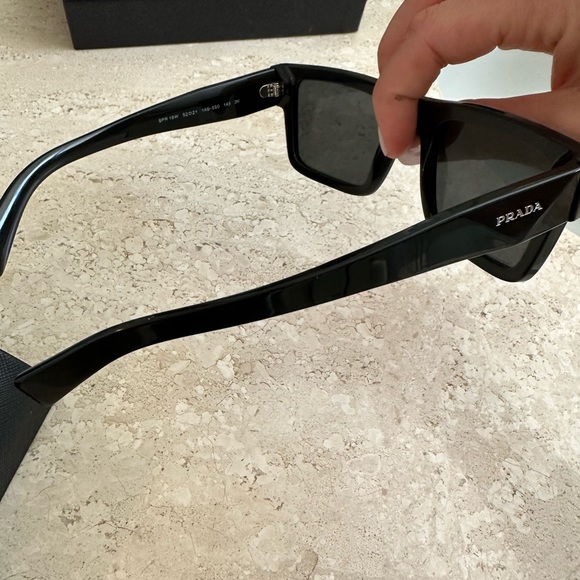 I do not wear them anymore. - Picture 4 of 6